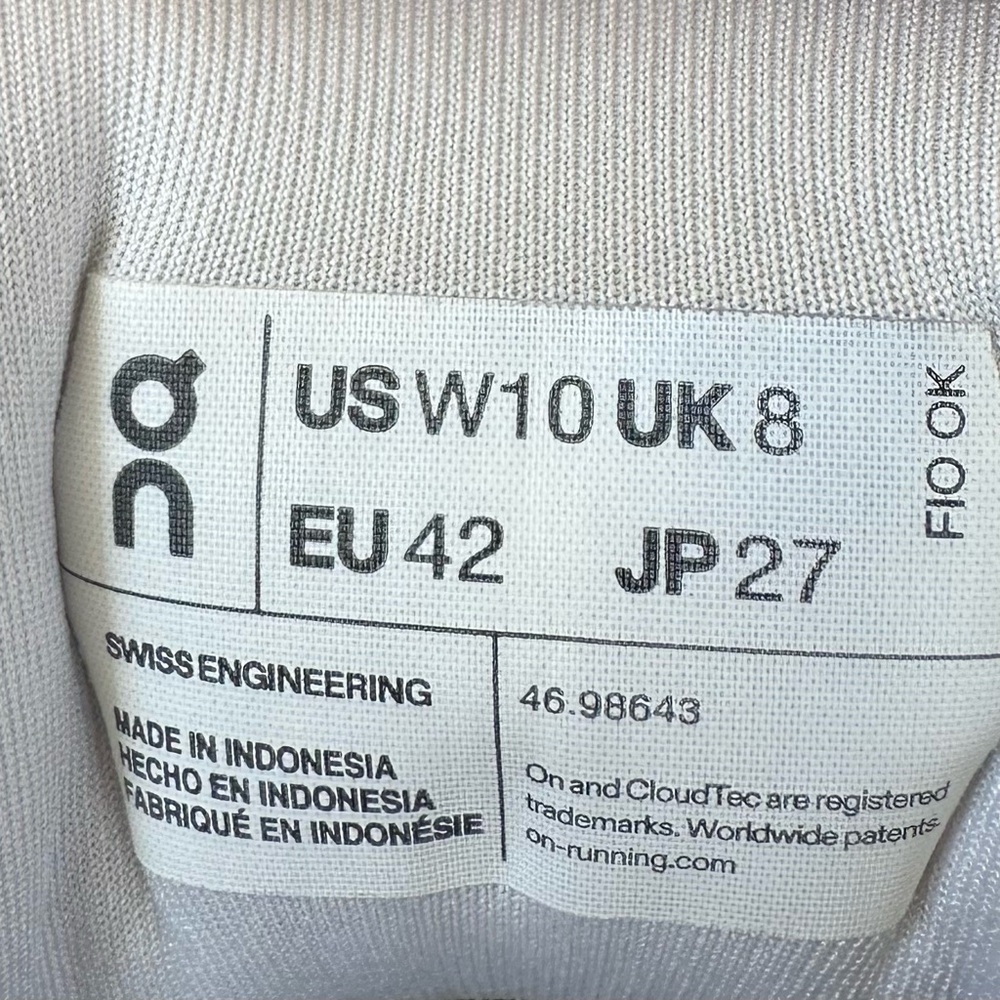 On Cloudrunner Eclipse/ Black Womens Side 10 - image 5